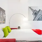 4Bnb - Giulio Cesare Cozy Apartment