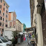 Relais Roma Vaticano - Metro Station Ottaviano