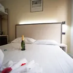 Romerooms