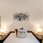 Newly Renovated Apartment By The Vatican