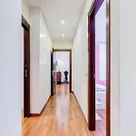 Exclusive Apartment In Eur Lake