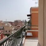 Appartamento Per 4, Metro C Alessandrino, Wi-Fi, A/C