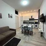 Family Flat Near Metro A