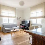 Top Floor Apt With Rooftop Terrace Near St. Peter