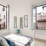 Brightful Boutique Apartment In The Heart Of Trastevere