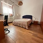 1 Bis Flat