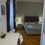 Charme De Rome Vatican Apartment