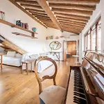 Pantheon Charming Penthouse