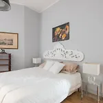 Auditorium Luxury Apartments