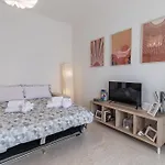 The Sunset Rhome Elegant Suite With Wifi Ac
