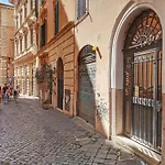 Navona Romantic House