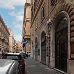 Rione Sallustiano Elegant Apartment