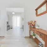 Amora Apartments