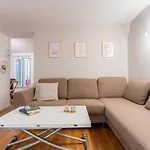 Villafranca Loft, Modern Studio Nearby The Station