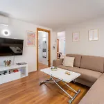 Villafranca Loft, Modern Studio Nearby The Station