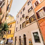 Trastevere One By Ghor