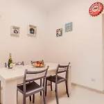 Fara Sabina Large Aparment