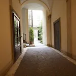 Navona Opera Holiday House