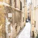 Do-Do Navona Suites