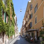 Rome As You Feel - Monti Apartment