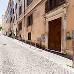 Trevi Private Suites By Premium Suites Collection