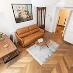 Buzzstays - Stylish Apartments Vatican Rome Downtown