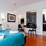 Pantheon Amazing Jacuzzi Suite