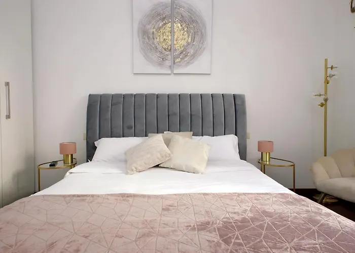 Domus Lou Elegante Appartamento In Trastevere Roma