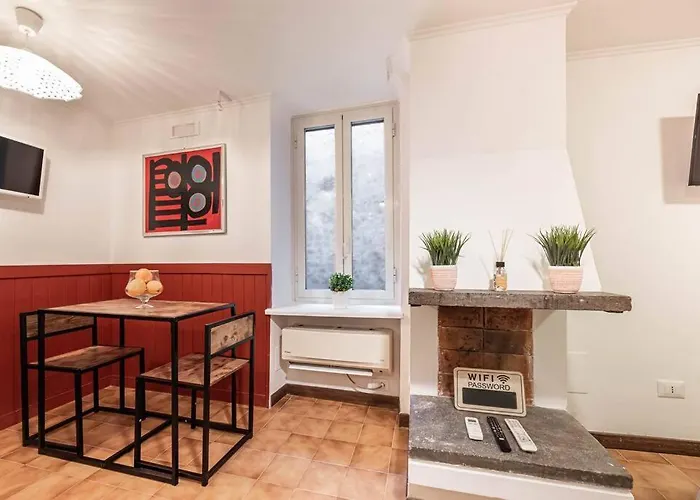 Lungaretta Studio Flat II