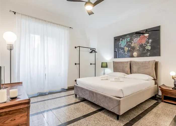 Fara Sabina Large Aparment