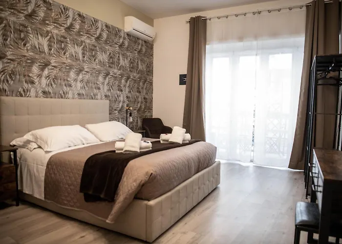 Vatican Fashion Home