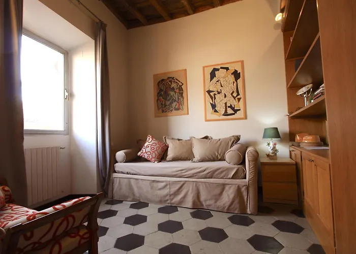 Navona Opera Holiday House
