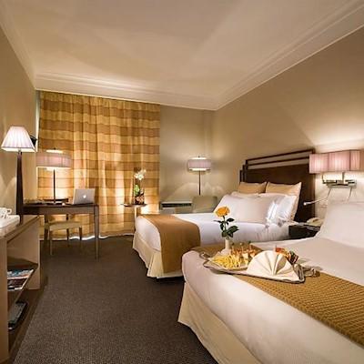 Hotel Crowne Plaza St. Peter's By Ihg 4*