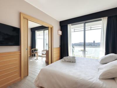 Occidental Aran Park Hotel 4*