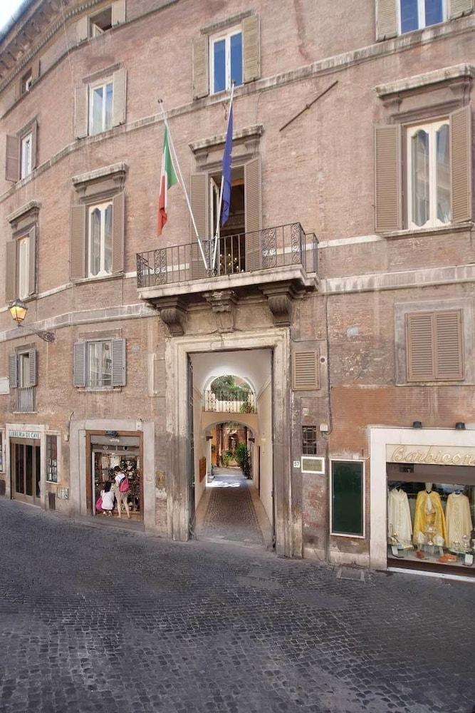 Pantheon Bed & Breakfast Rome
