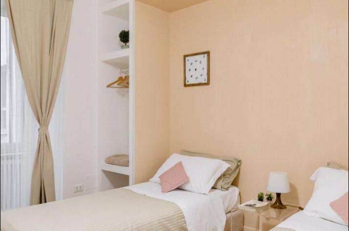 Charming 25 * Roma