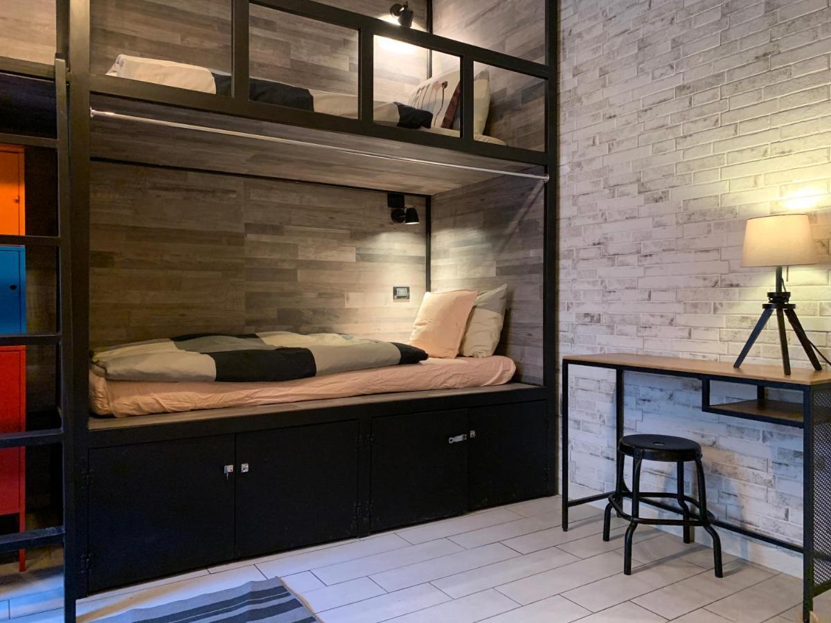 V House Homestay Rome