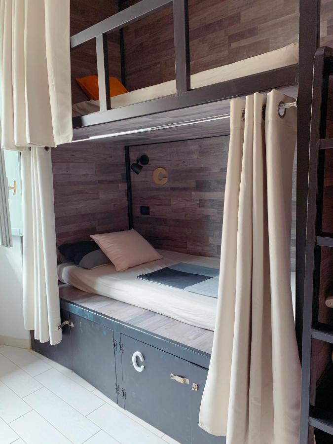 V House Homestay Rome
