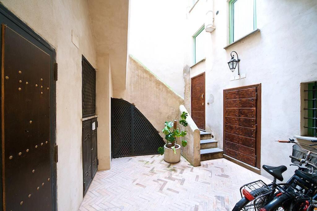 Campo De Fiori - 2 Apartment *