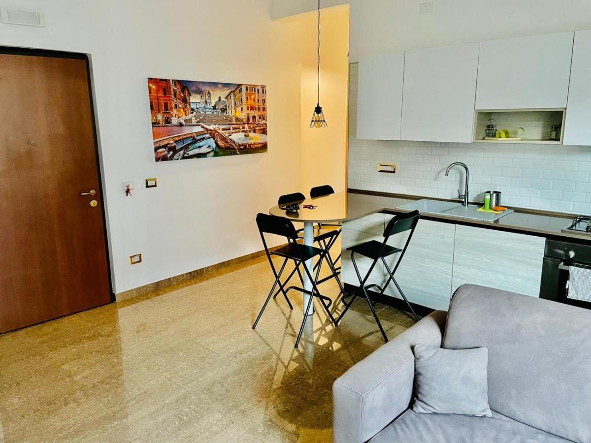 Interno Dieci * Rome