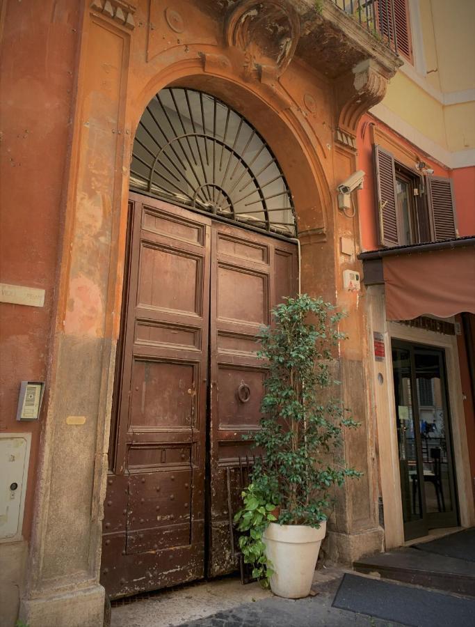 Apartment Casa Trevi 11