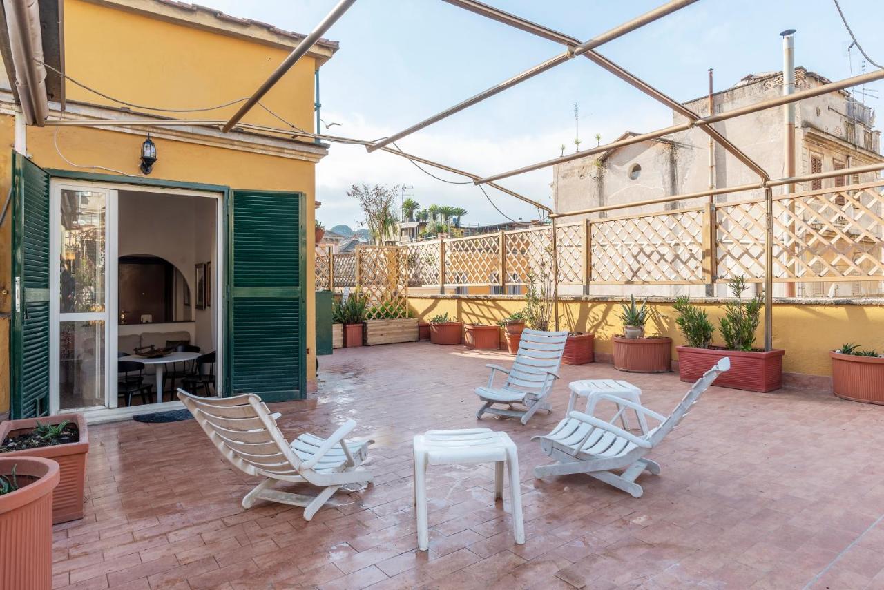 Apartment A Borgo Pio Con Ampio Terrazzo!