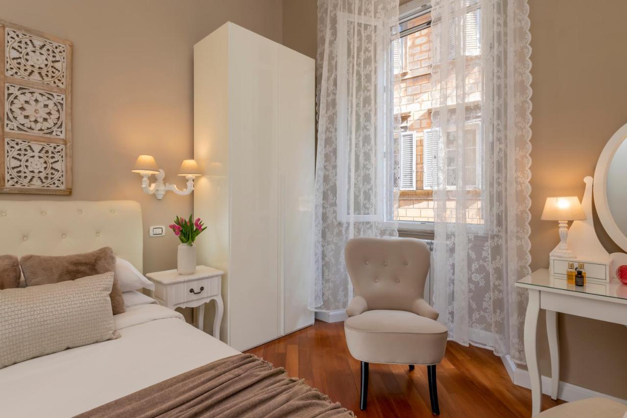Lovely New Home, Fontana Di Trevi Apartment