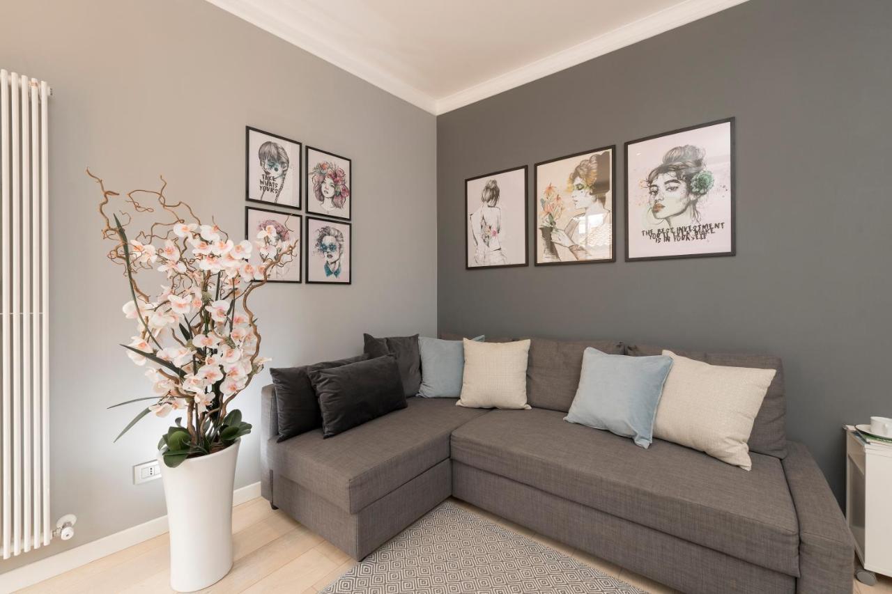 Lovely Spanish Steps With Balcony Apartment