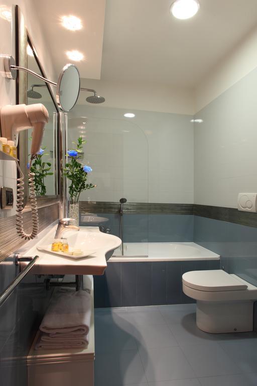 Serena Srl Hotel