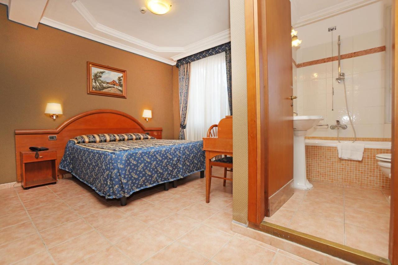 Hotel Rimini Rome