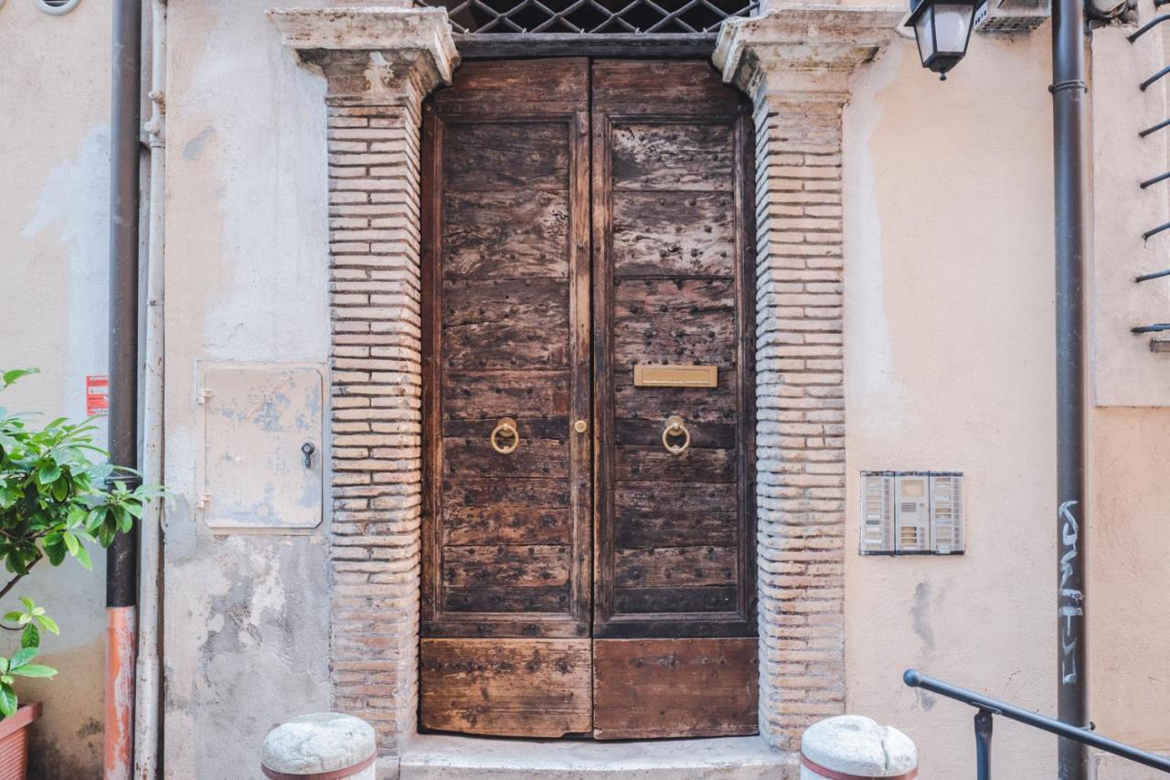 Apartment La Vetrina, The Renaissance Charme Of Piazza Navona Rome