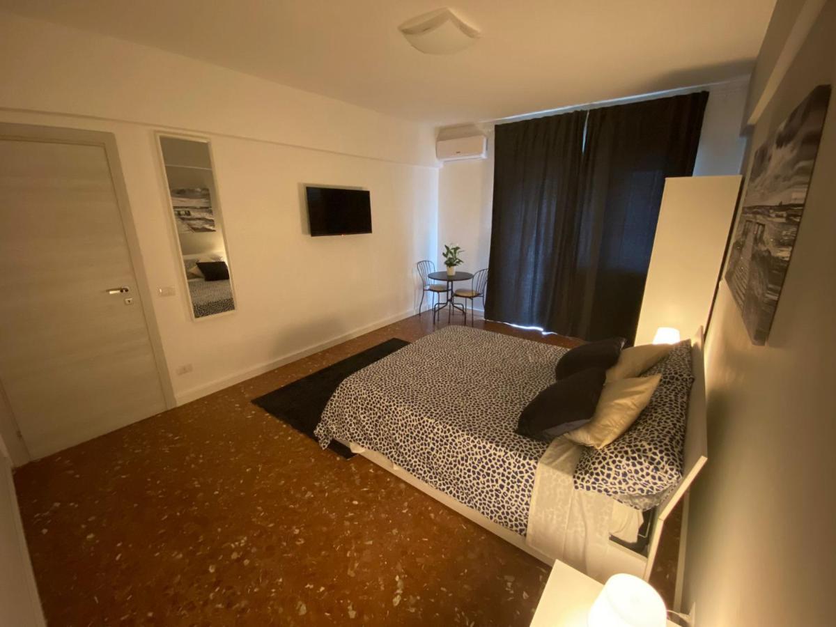 Ytha Housse Centro Guest house