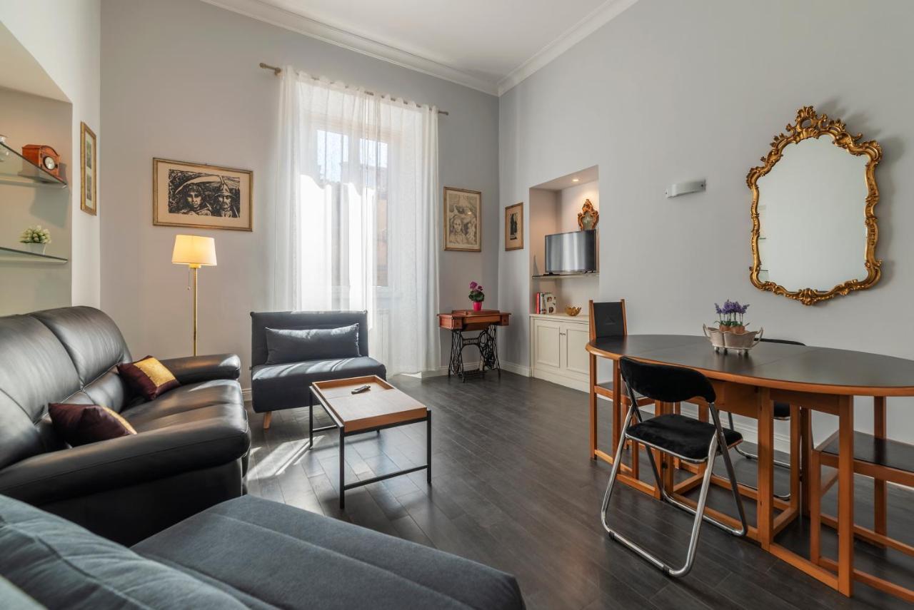 Piazza Del Popolo With View Apartment Rome