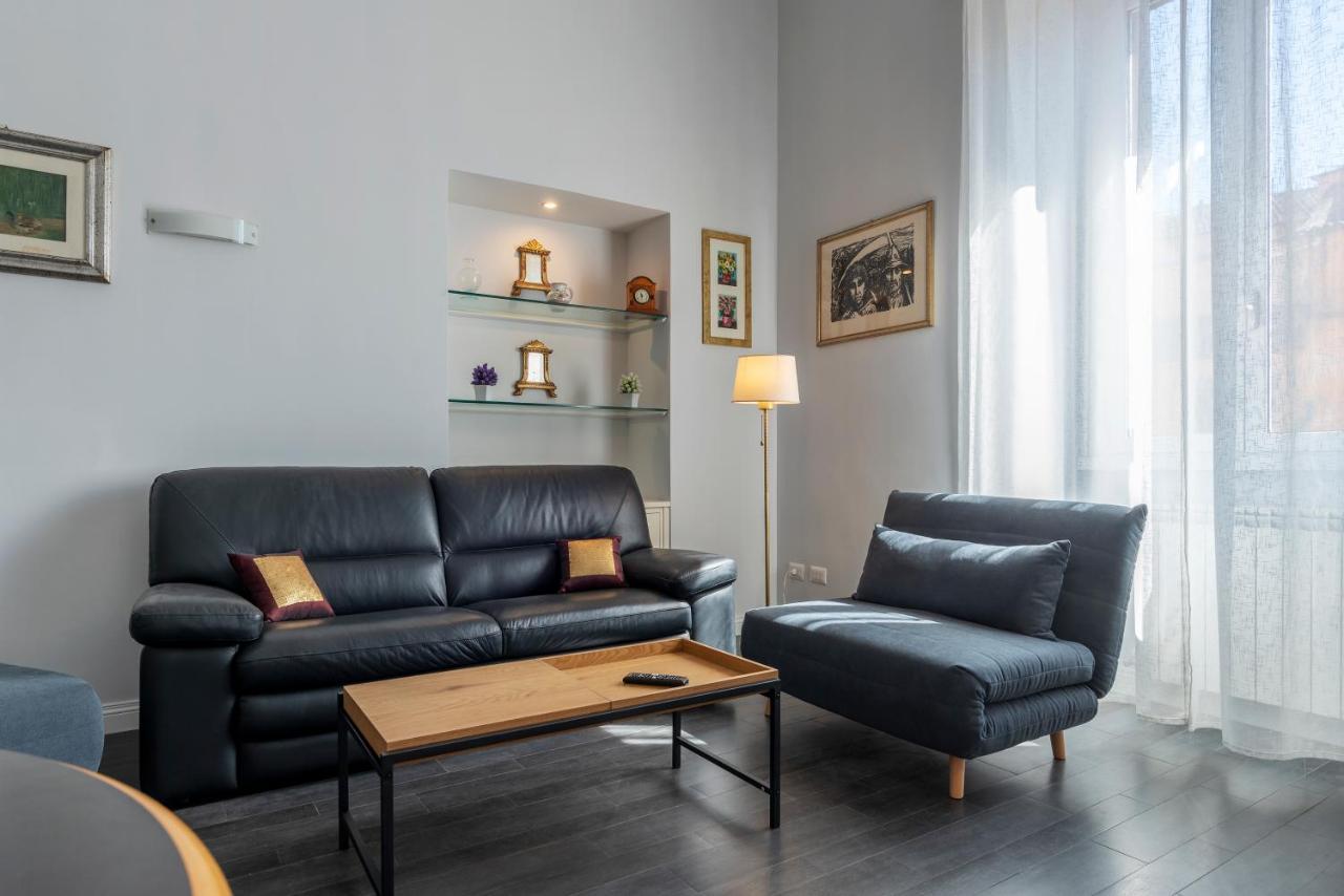 Piazza Del Popolo With View Apartment Rome